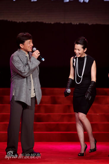 成龙李冰冰同台演出